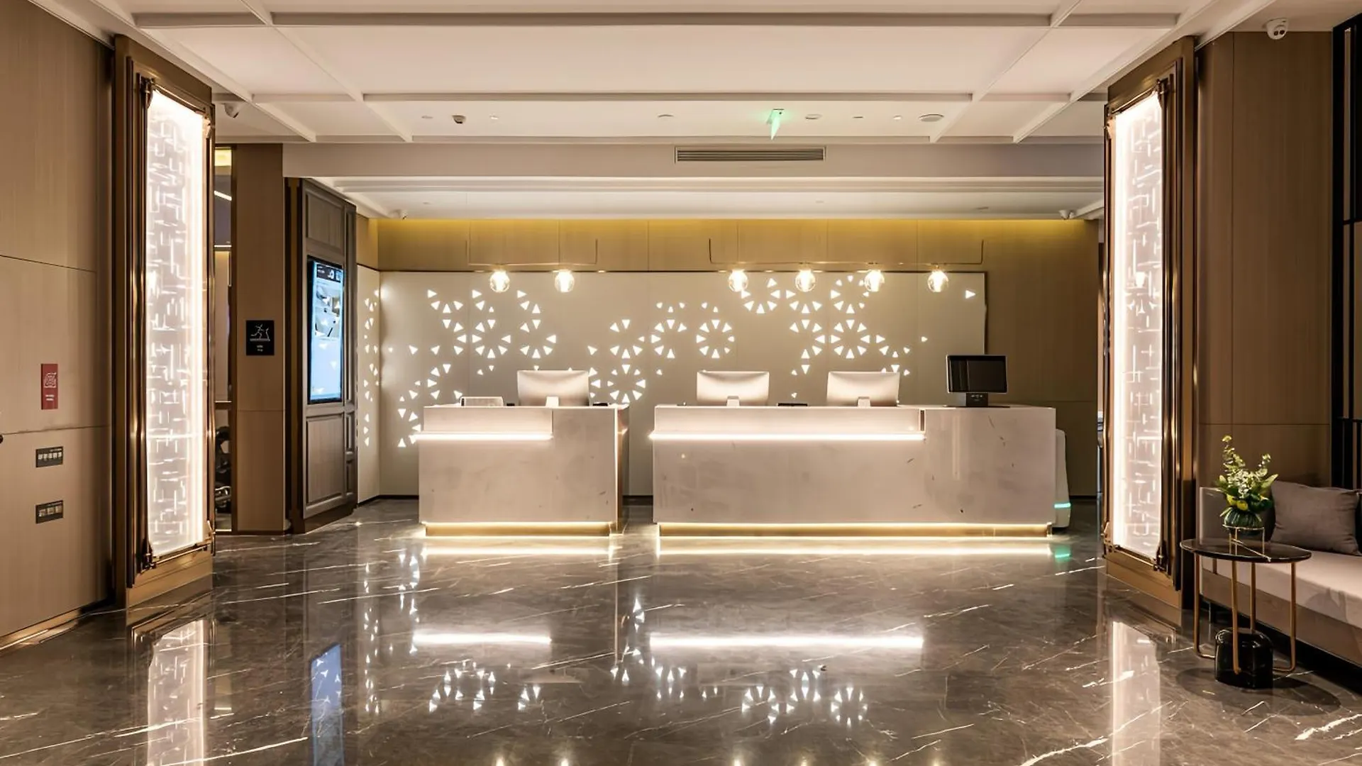 ***  Maple Rain Hotel - Zhuhai Hengqin Port Chimelong Ocean Kingdom China