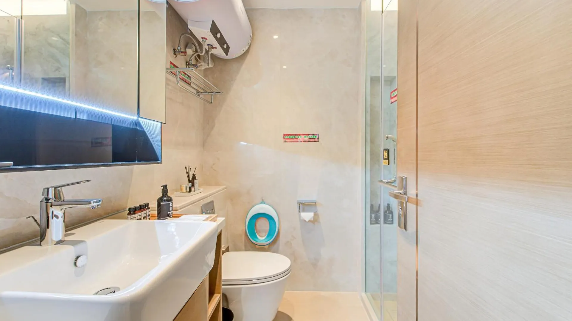 Maple Rain Hotel - Zhuhai Hengqin Port Chimelong Ocean Kingdom